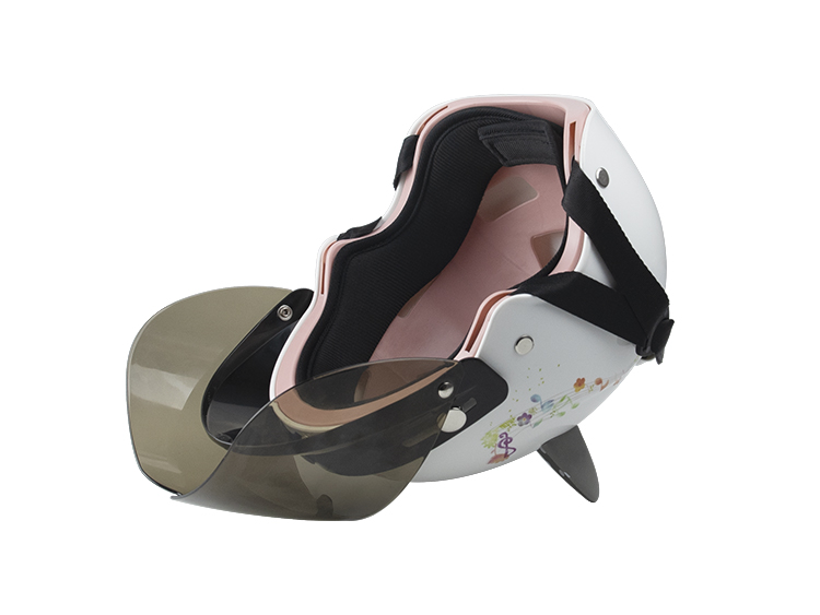 女電動(dòng)車頭盔四季可愛半盔安全帽現(xiàn)貨 女電動(dòng)車頭盔四季可愛半盔安全帽現(xiàn)貨