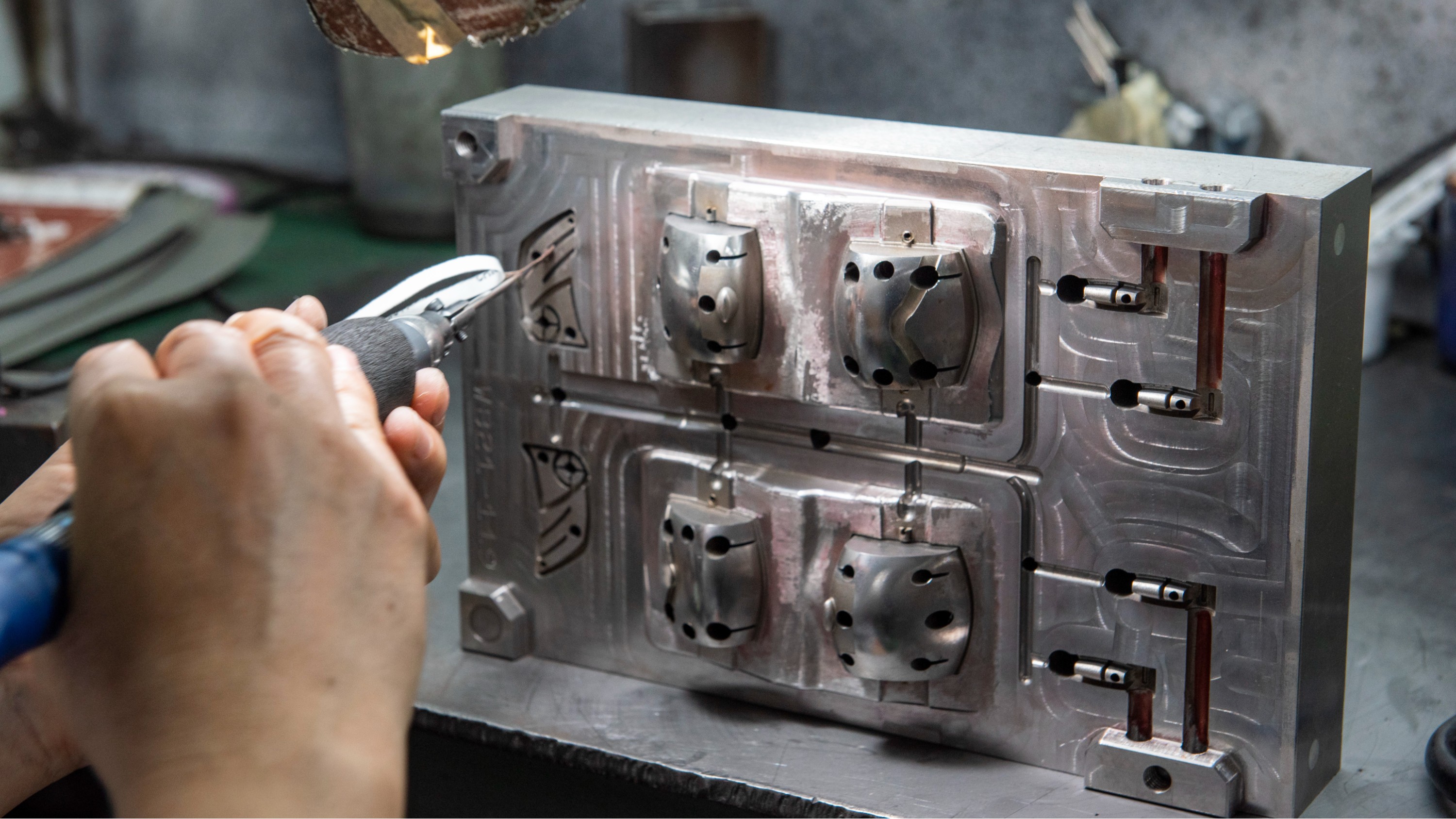 注塑模具開模一般是用什么模具鋼比較好？