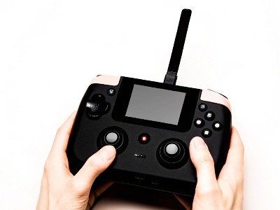 手持一體顯示無人機遙控器定制